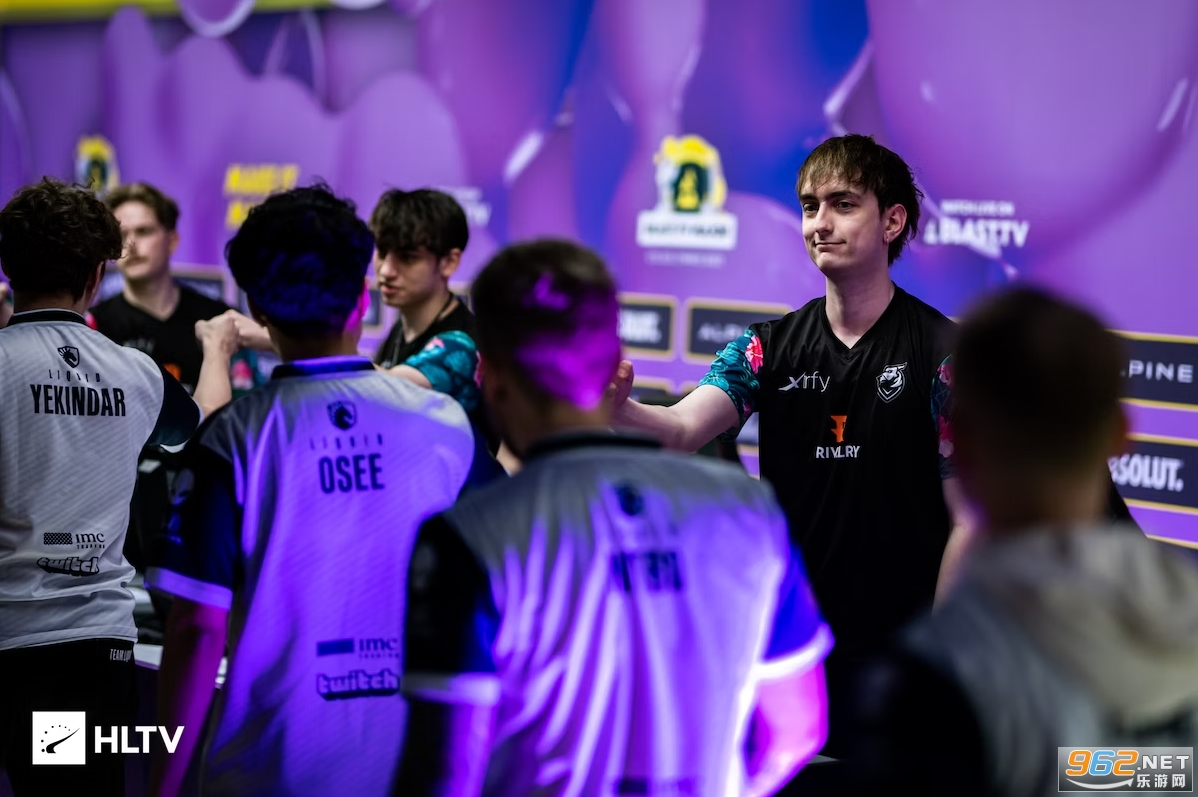 戰(zhàn)隊(duì)運(yùn)營(yíng)與商業(yè)合作